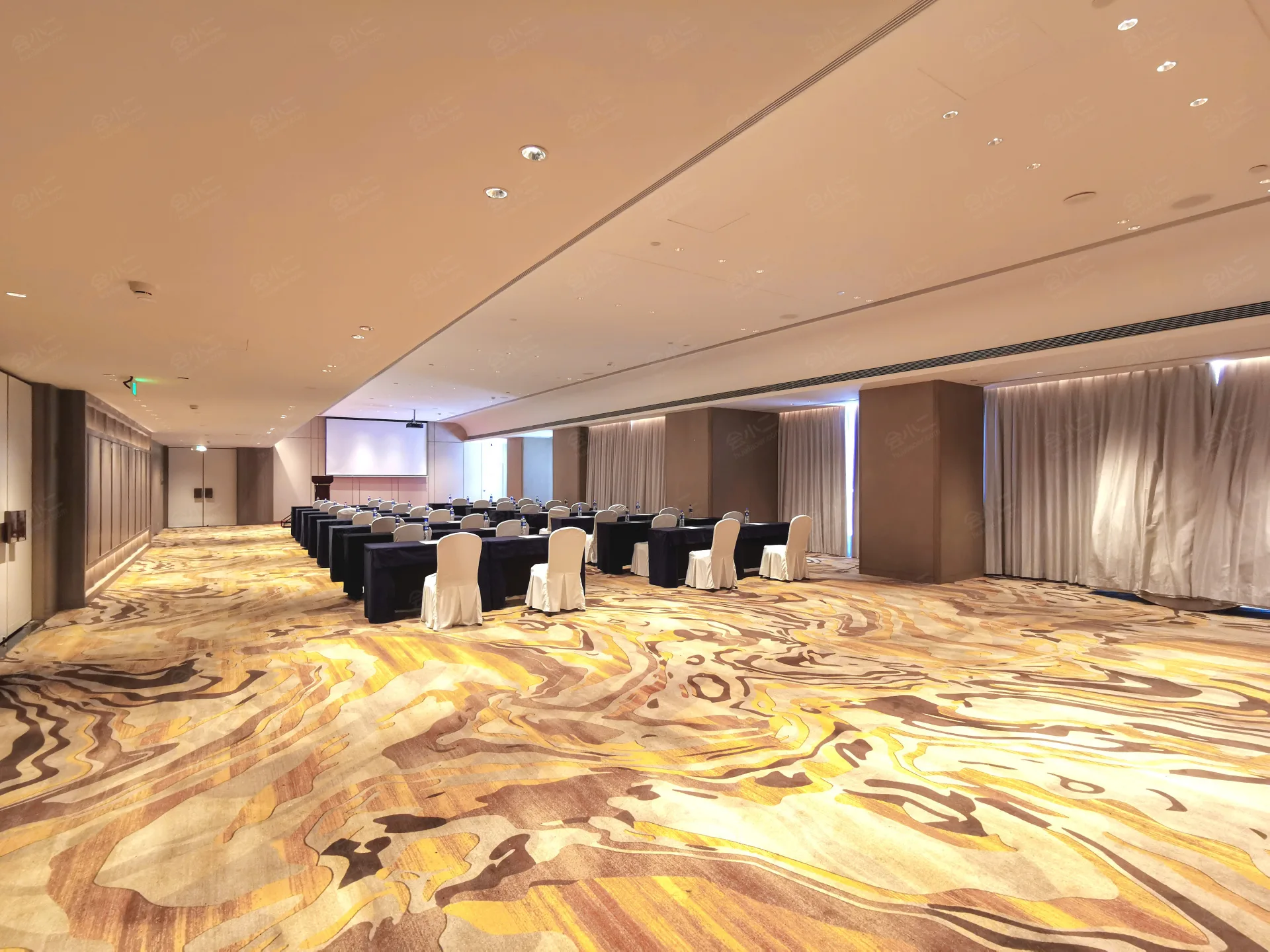 杭州临平皇冠假日酒店会议场地实景