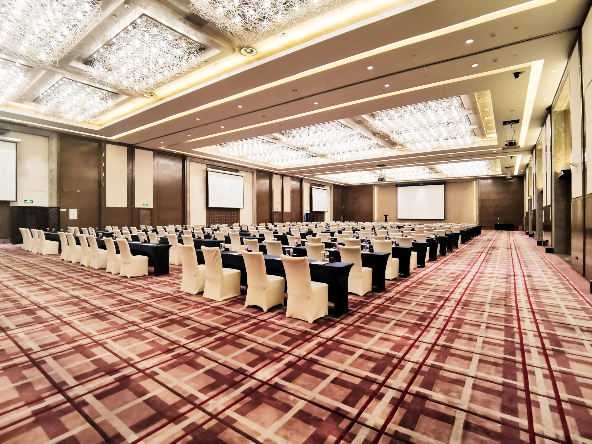 北京丽都皇冠假日酒店会议场地实景