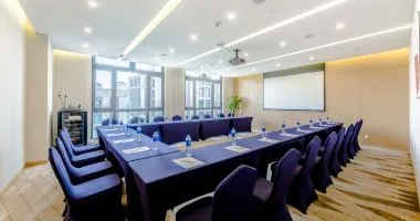 上海中建瑞贝庭臻选公寓酒店会议场地实景