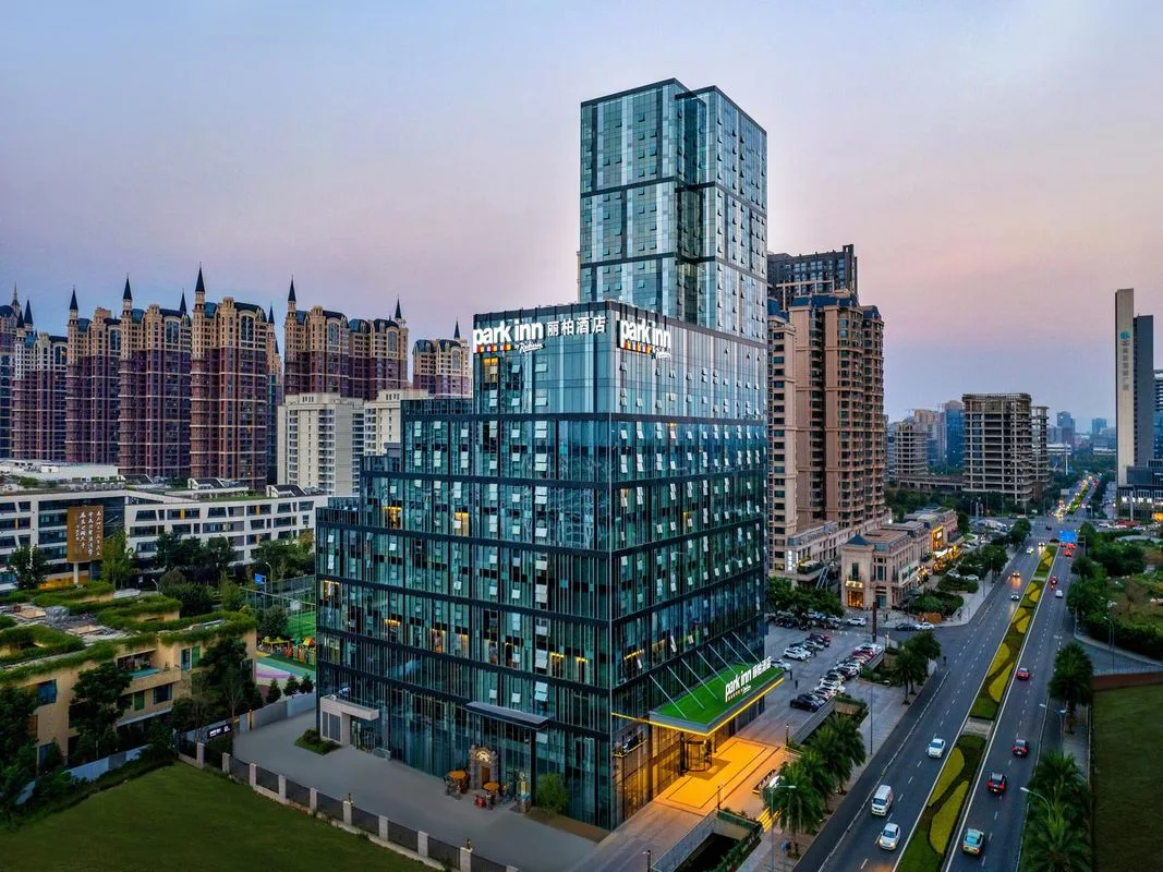 丽柏酒店(成都四河地铁站新川店)会议场地