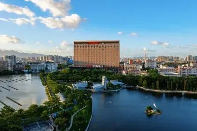 厦门集美杏林湾希尔顿欢朋酒店会议场地实景