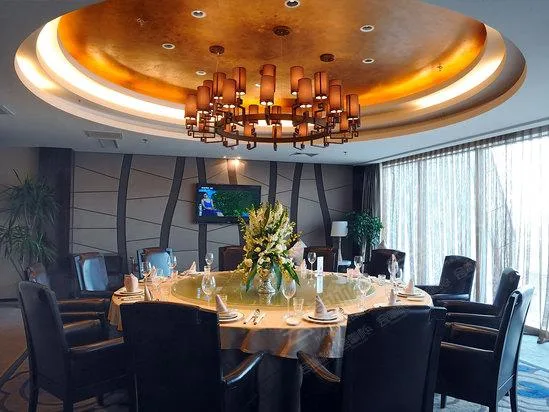 青岛中航翔通游艇会酒店会议场地实景