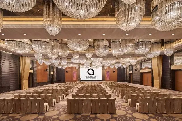 上海南桥绿地铂骊酒店会议场地实景