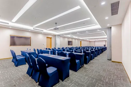 上海中建瑞贝庭臻选公寓酒店会议场地实景