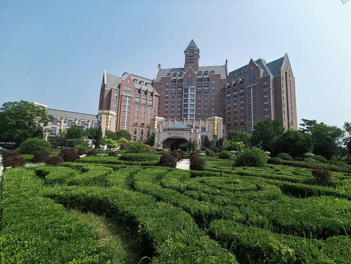 天津京基皇冠假日酒店会议场地实景