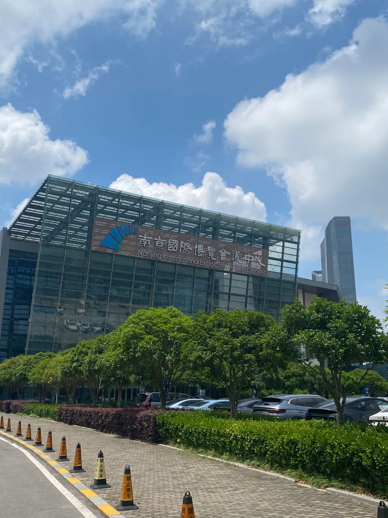 南京会议场地推荐:新街口与河西区域对比