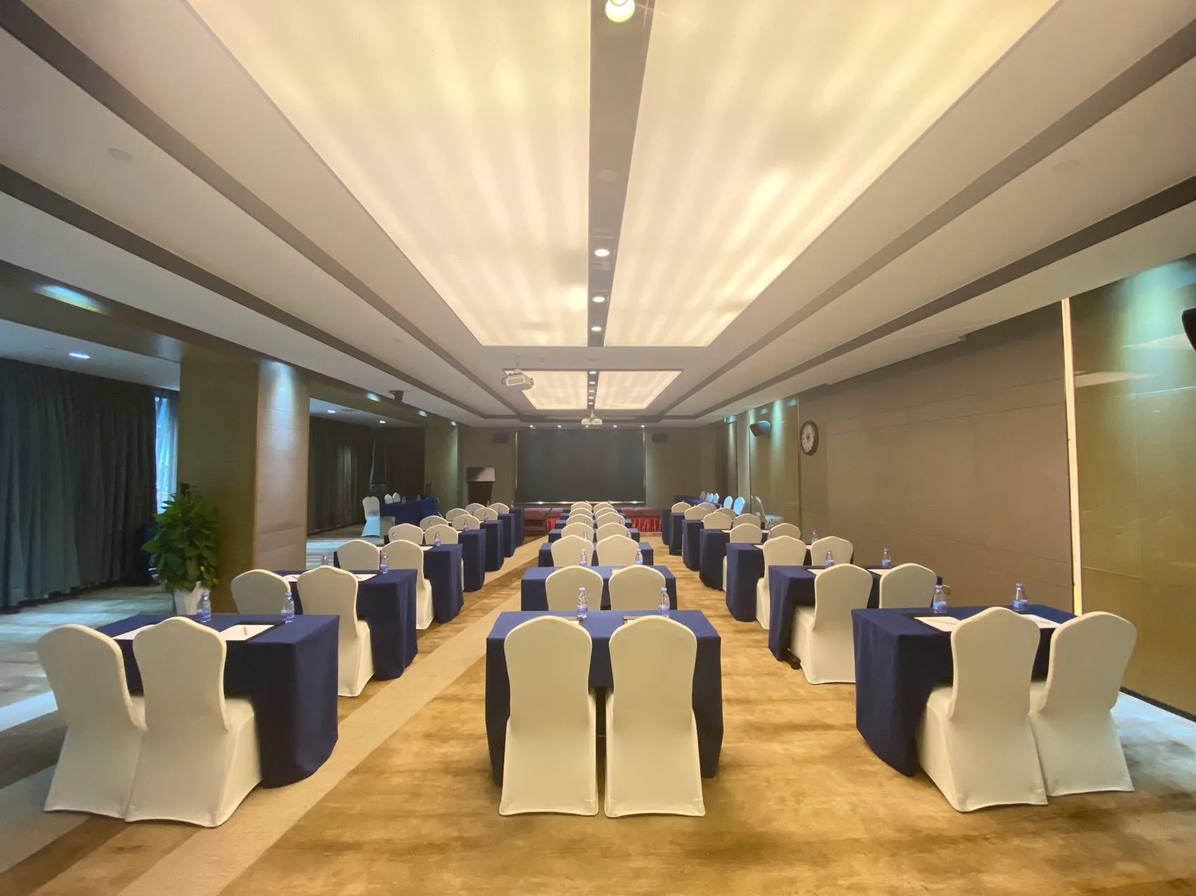 深圳科兴科学园国际会议中心会议场地实景