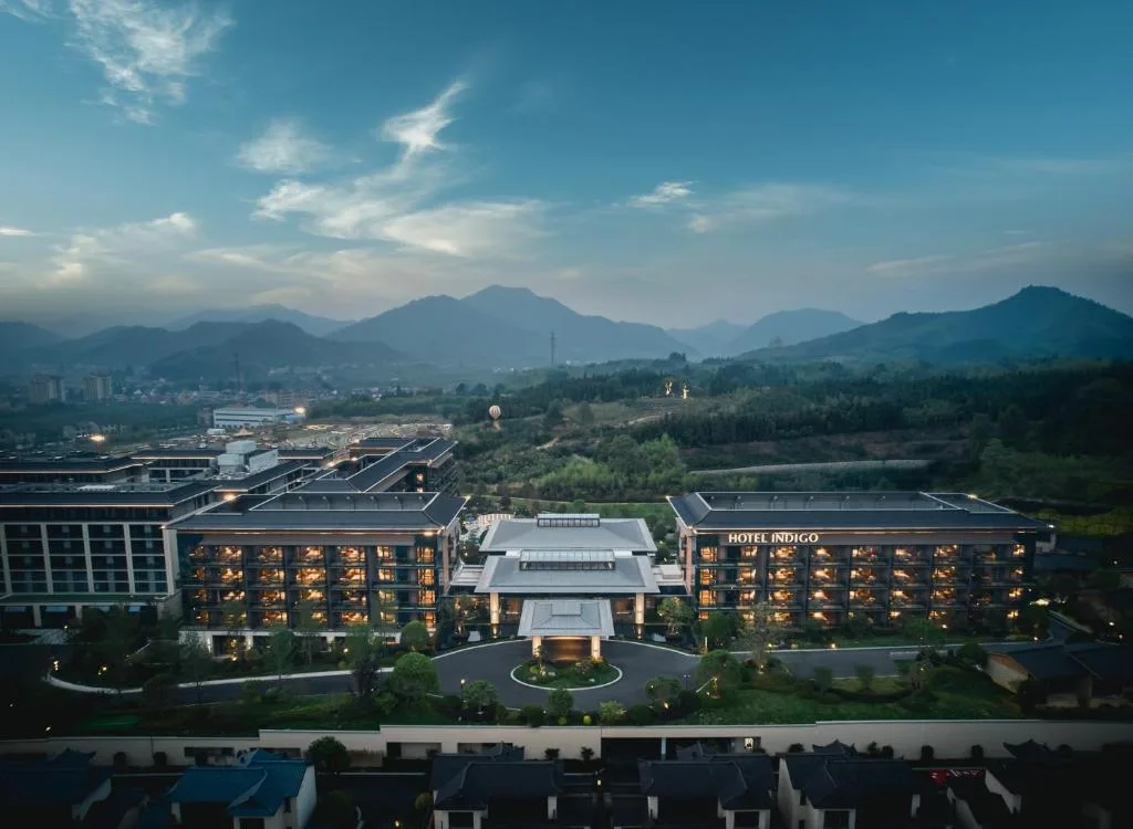 杭州天目山英迪格酒店会议场地