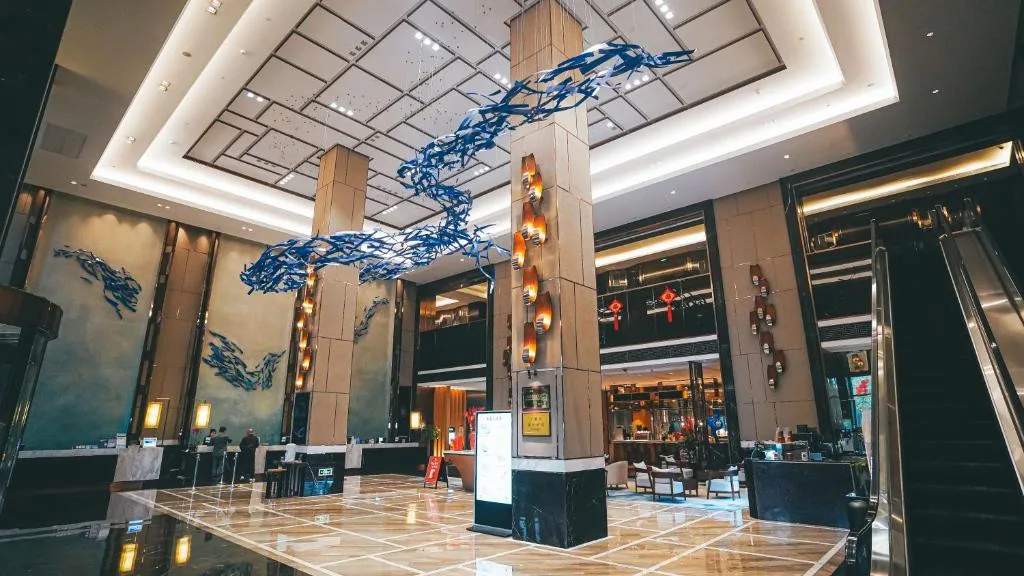 宁波北仑世茂希尔顿逸林酒店会议场地实景