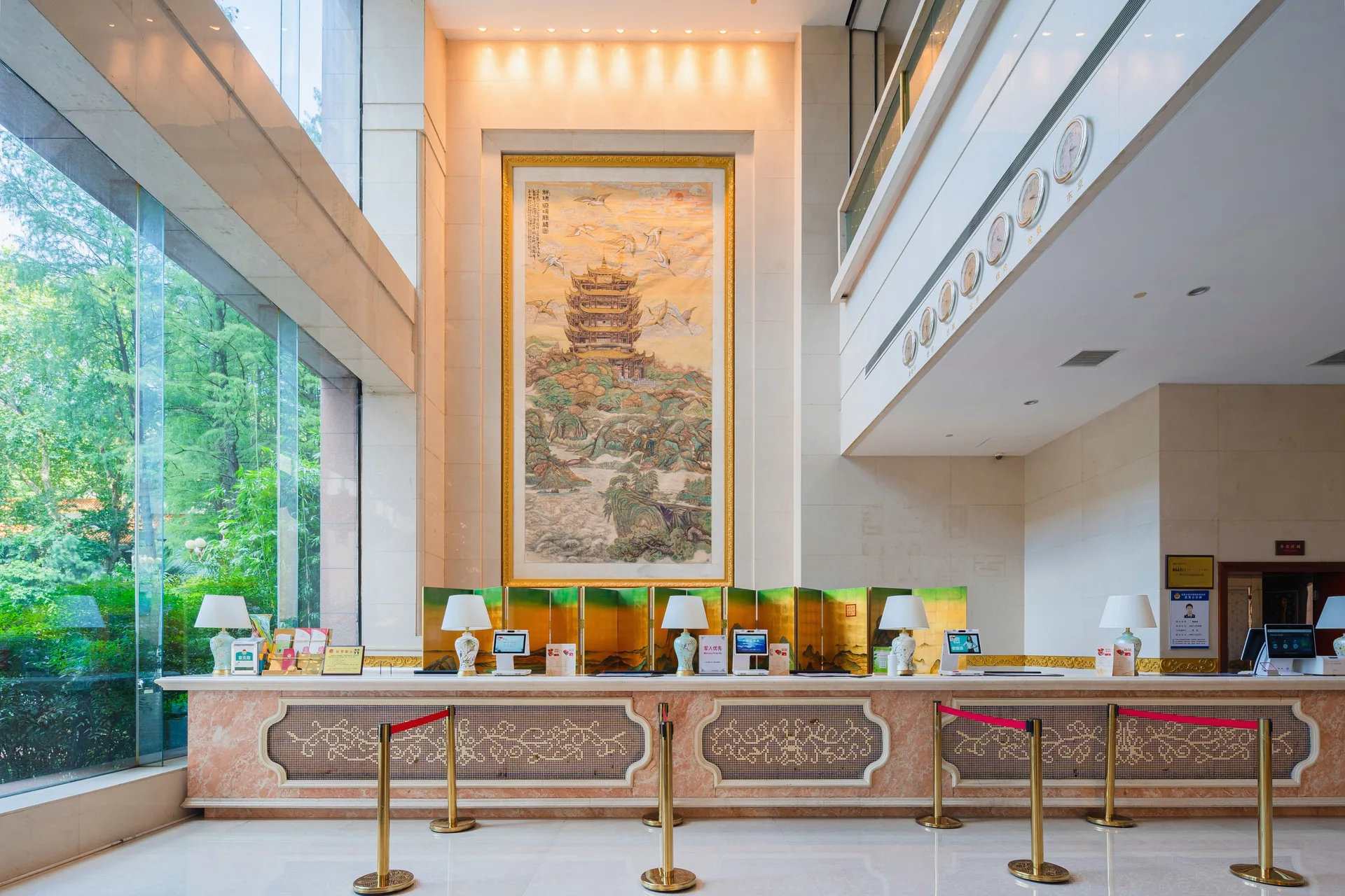 武汉融通中南花园酒店(武商梦时代店)会议场地实景