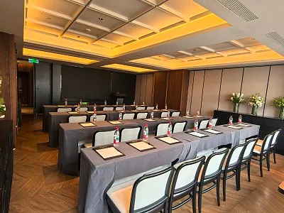 城际上海外滩南京路步行街店酒店会议场地实景