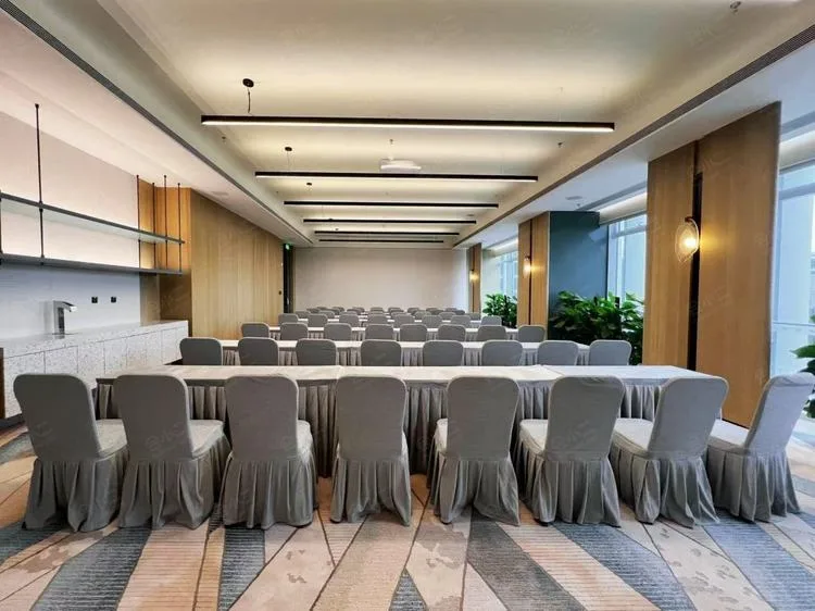 广州白云站逸衡酒店会议场地实景