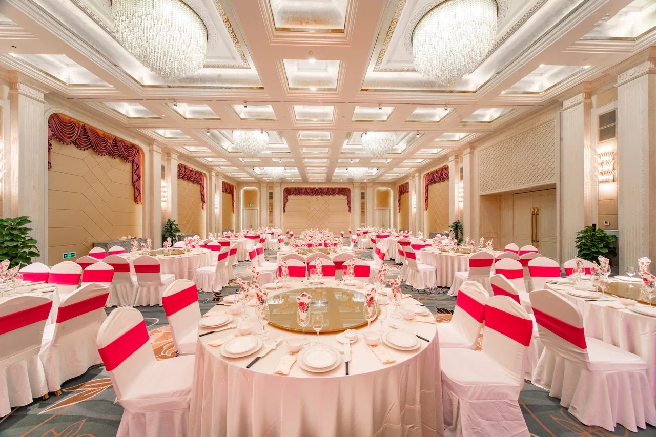 明发新河湾酒店（南京南站明发广场地铁站店）会议场地实景