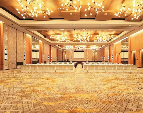 昆明滇池（古滇）皇冠假日酒店会议场地实景