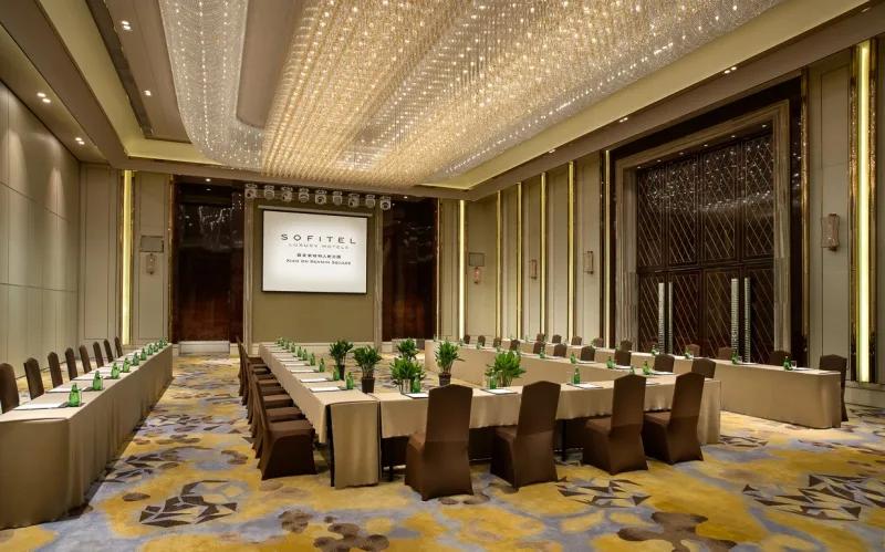 西安索菲特人民大厦会议场地实景