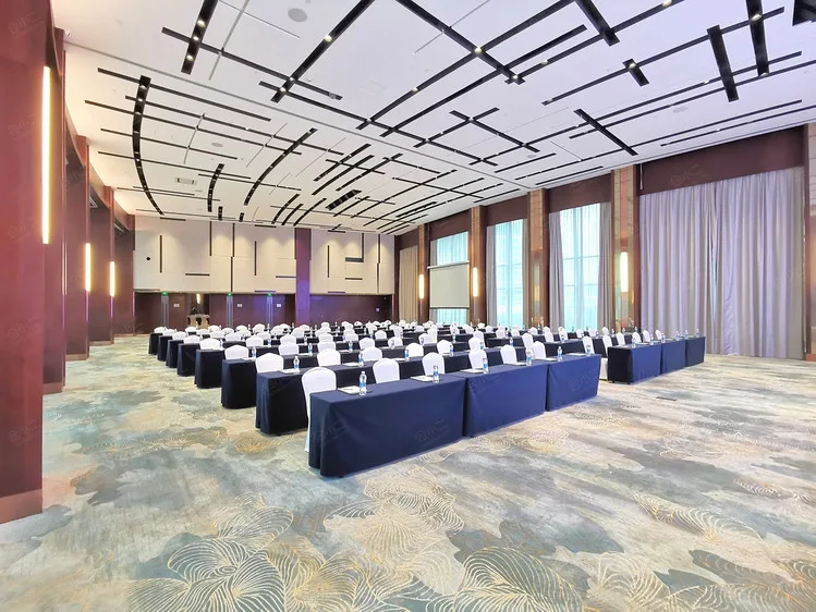 珠海粤财皇冠假日酒店会议场地实景