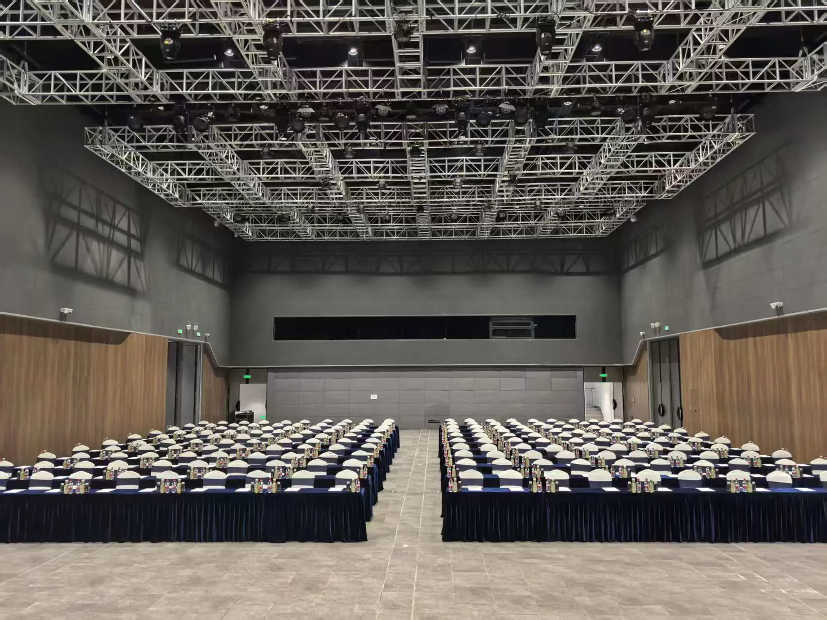 弘帆国际酒店（深圳光明地铁站店）会议场地实景