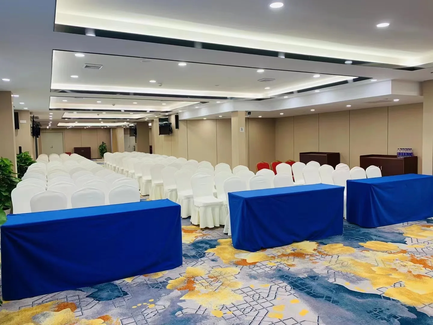 深圳东门智选假日酒店会议场地实景