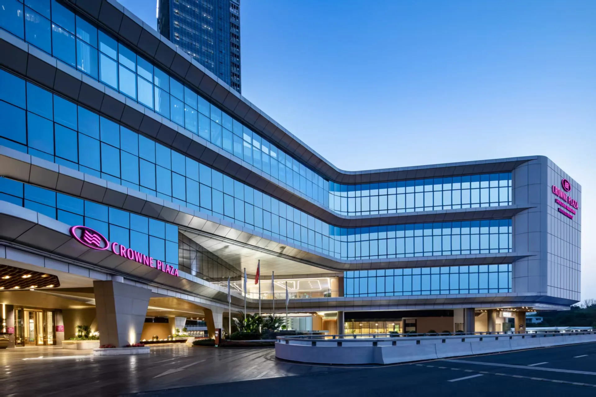 深圳深铁皇冠假日酒店会议场地