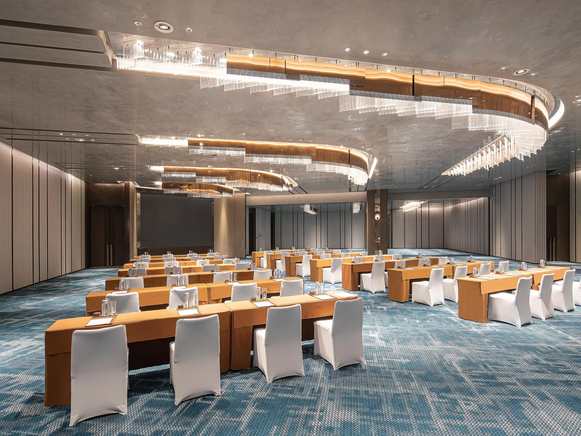 上海虹桥金臣皇冠假日酒店会议场地实景