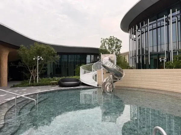 上海九棵树艺术中心金普顿酒店会议场地实景
