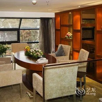 昆明湖景酒店会议场地实景
